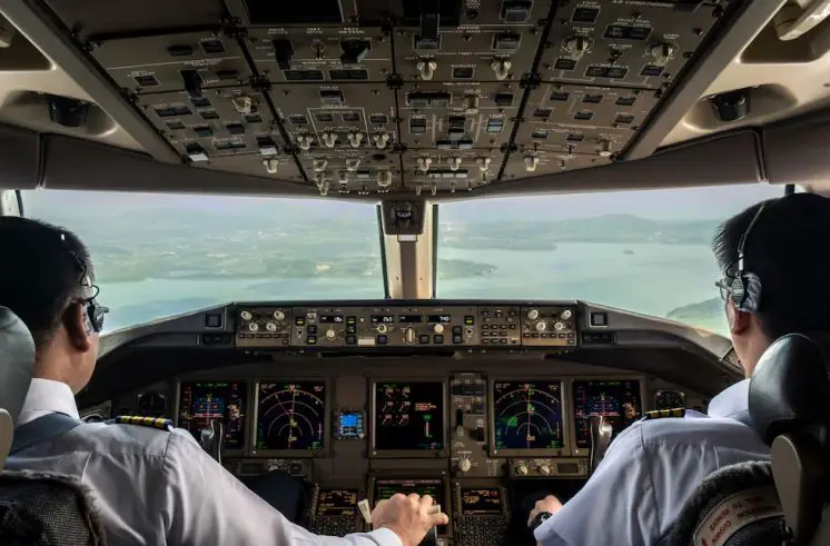 What Colleges Have Aviation Programs both in and outside USA?