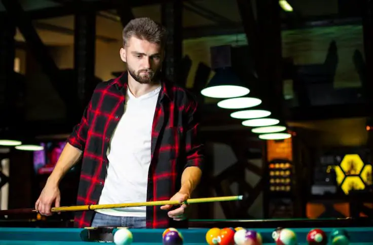 Billiard, hobby for younger men of 20s