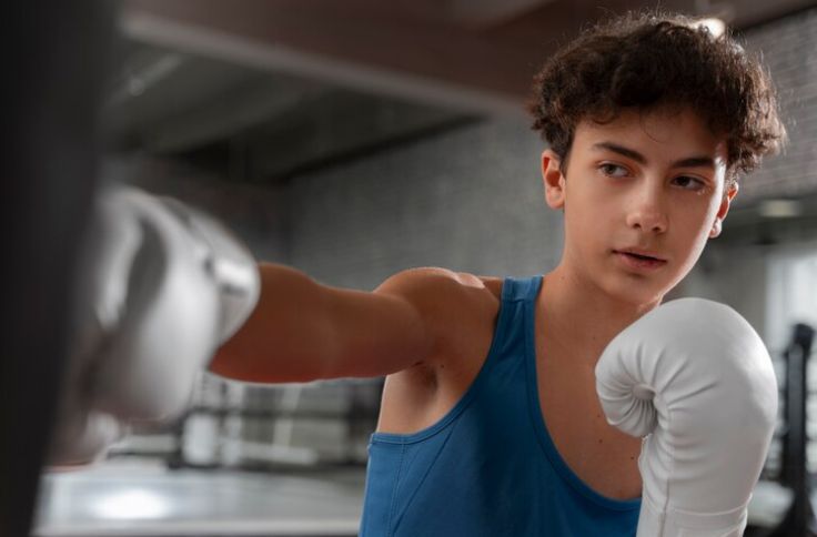 Boxing as a hobby for 20s men