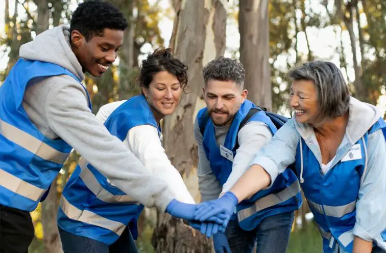 Volunteering hobbies that are not expensive