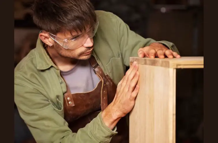 Woodworking for men in their 40s