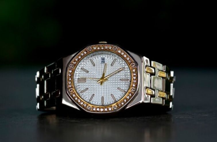 A typical quartz watch