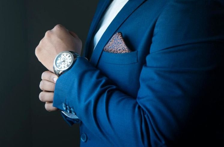 A man who knows How to Choose the Right Watch for Your Lifestyle