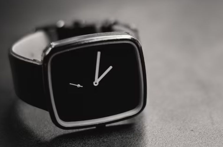 How to read a watch without numbers