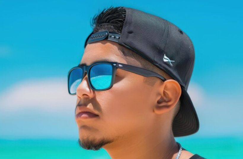 A man wearing men's sunglasses for summer