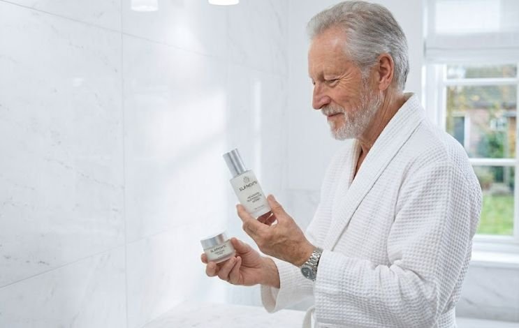 Older men's skincare for  everyday comfort