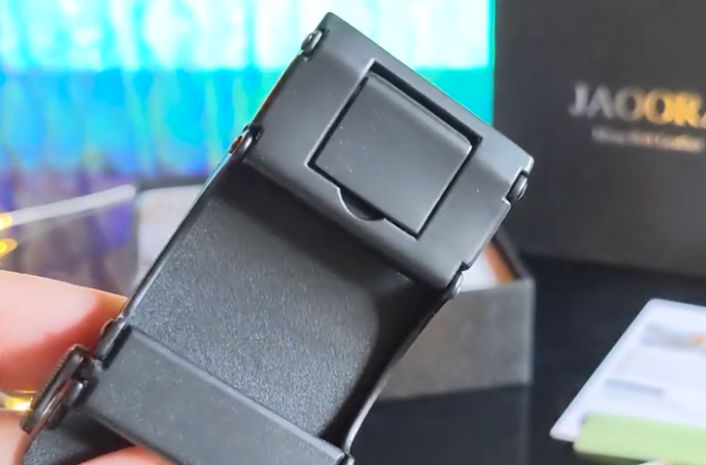 A typical ratchet buckle belt