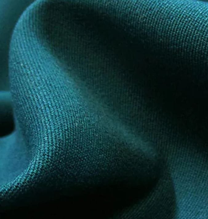 Broadcloth fabric for men's dress shirt