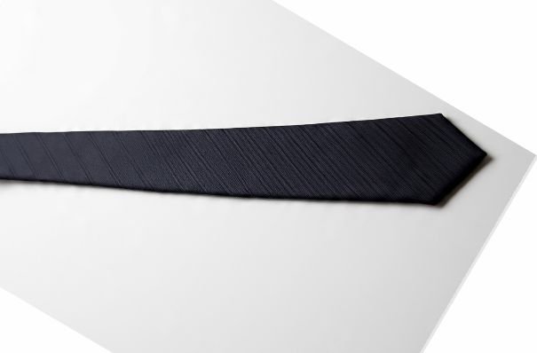 Men's skinny tie