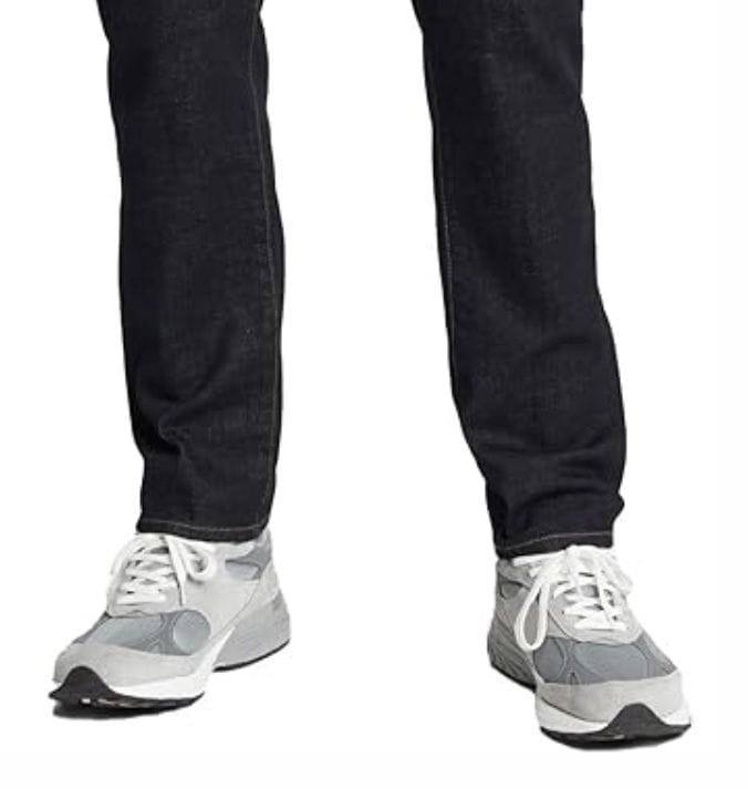 Tapered jeans with footwear