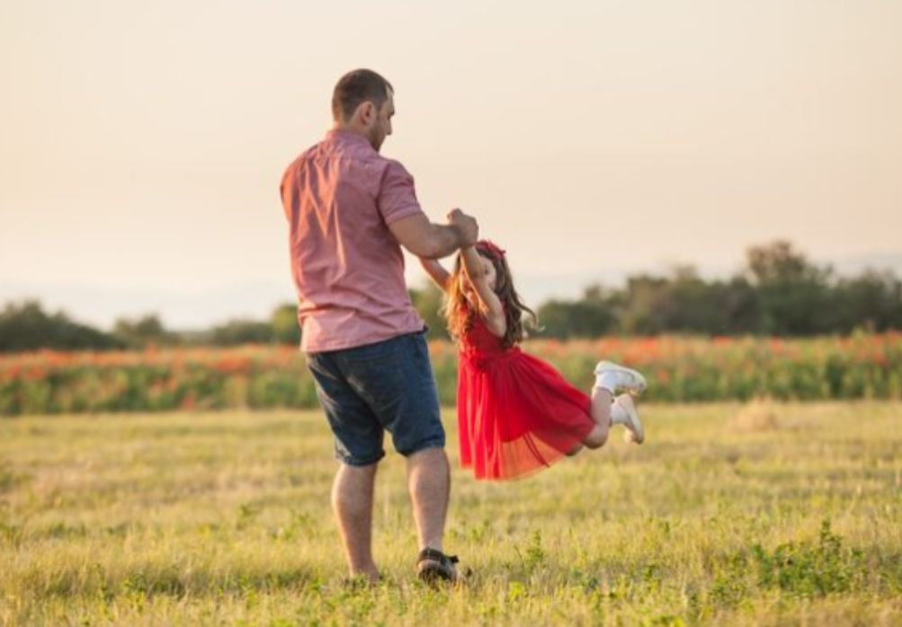 How Fathers Influence Their Daughters