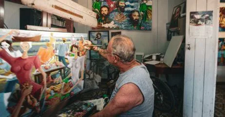 Painting as a good hobby for older gentlemen